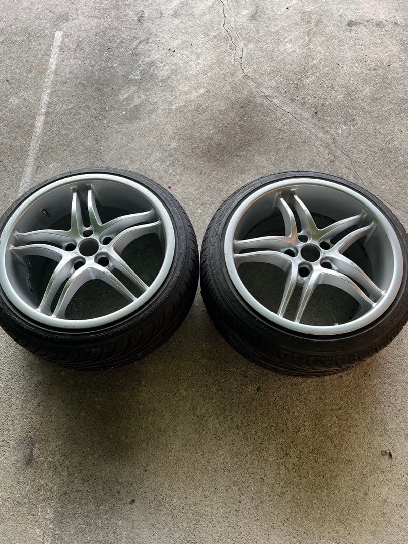 AVS vs-5 18インチ 9.5J +45 PCD114.3 5H