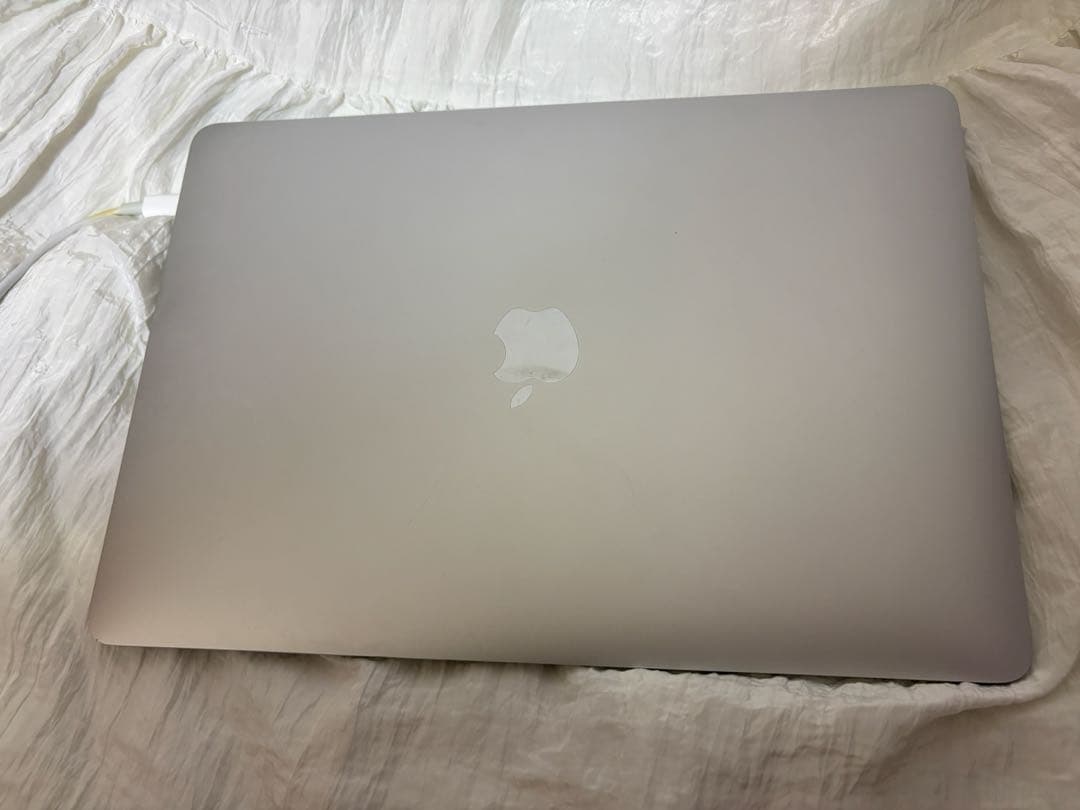MacBook Air 2019スペースグレー