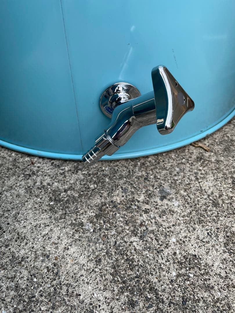 ドラム缶風呂 排水蛇口とすのこ付き 持ち手もあり