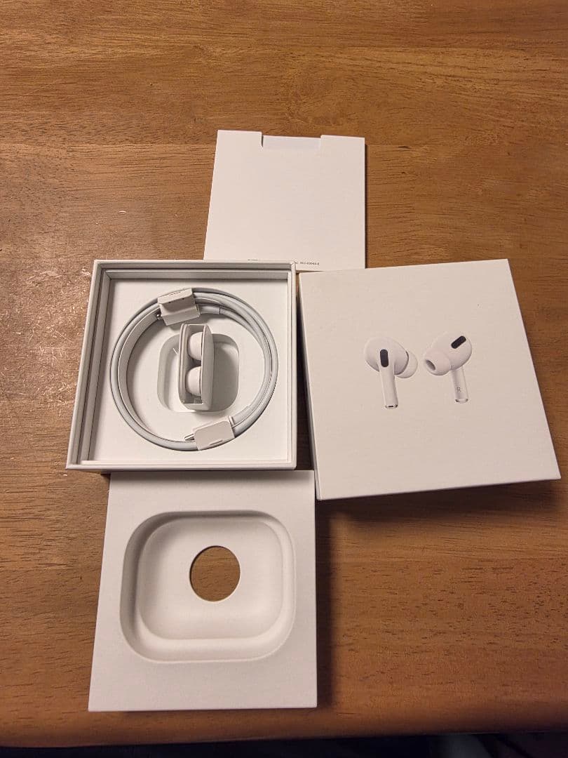 AirPods Pro 第2世代　lightning