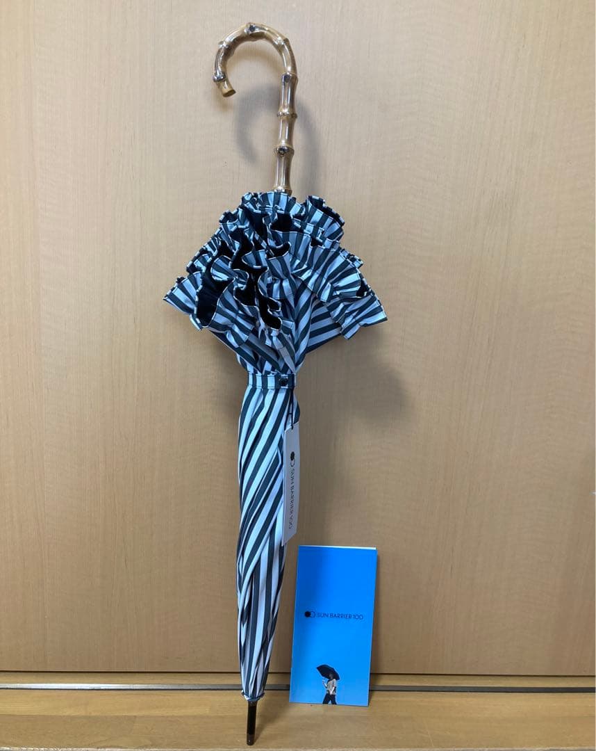 サンバリア100 長傘　Mサイズ フリル 白黒ストライプ 日傘 UV 遮光 日傘
