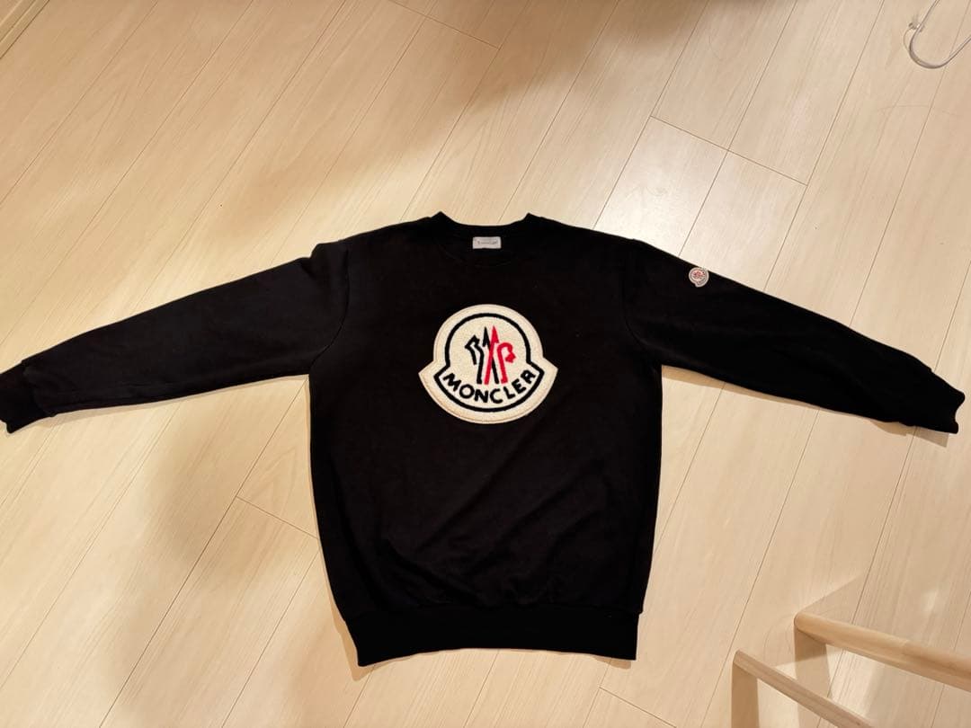 モンクレール　MONCLERトレーナー