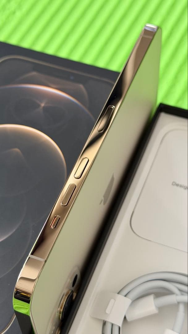 美品　iPhone12 Pro Max 128GB バッテリー92%