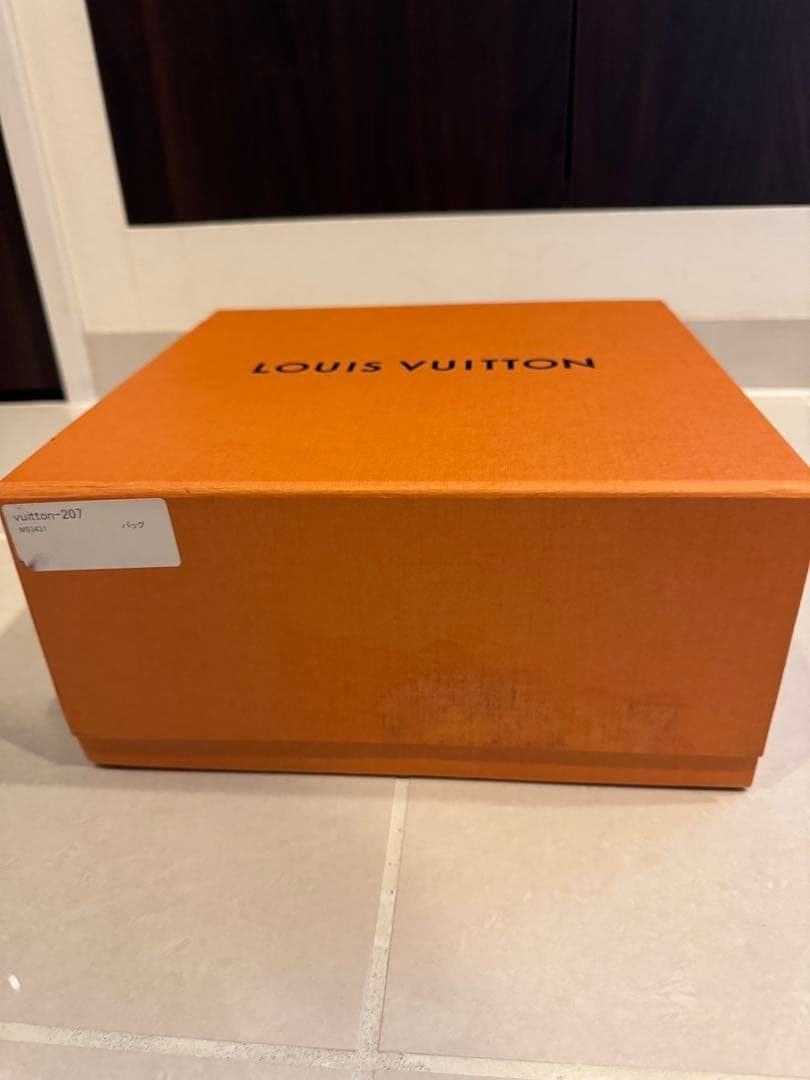 ルイヴィトン シュプリーム ダヌーブPM ショルダーバッグ エピ ブラック　美品