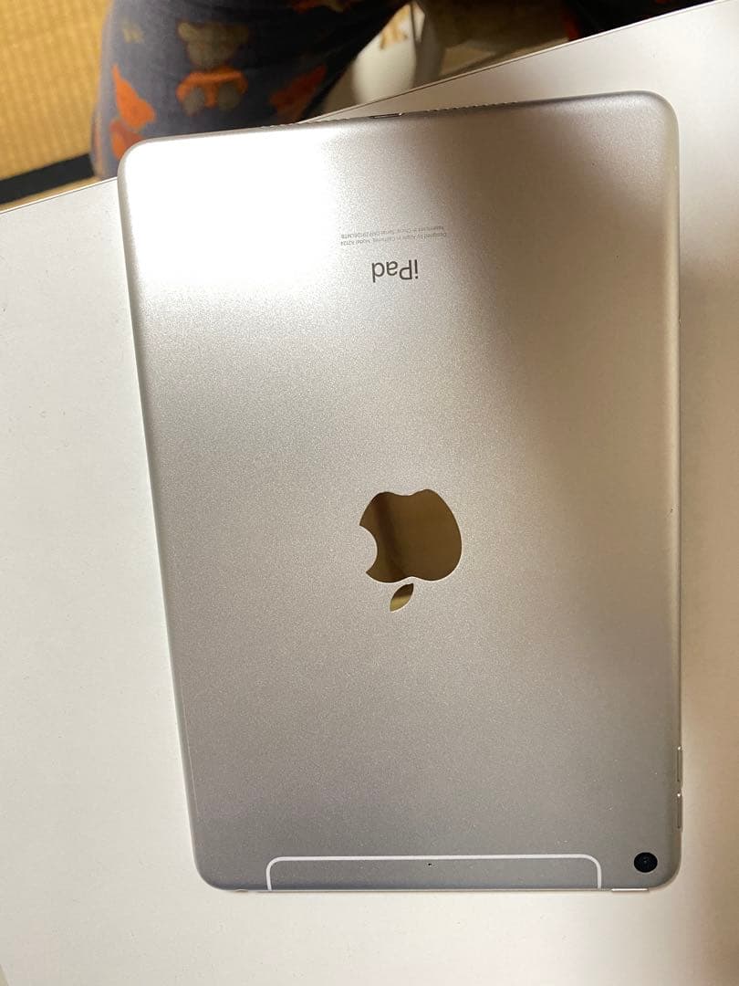 Apple iPad mini 5Wi-Fi + Cellular シルバー