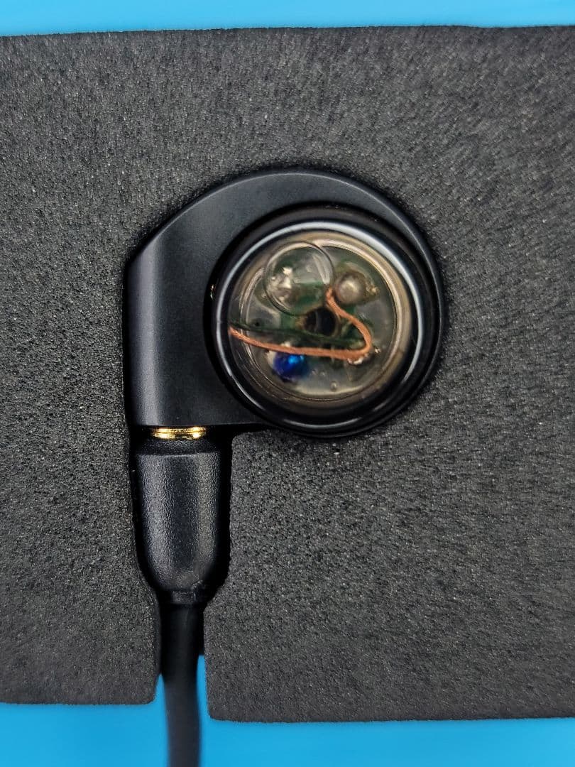 【美品】オーディオテクニカ audio-technica ATH-E40