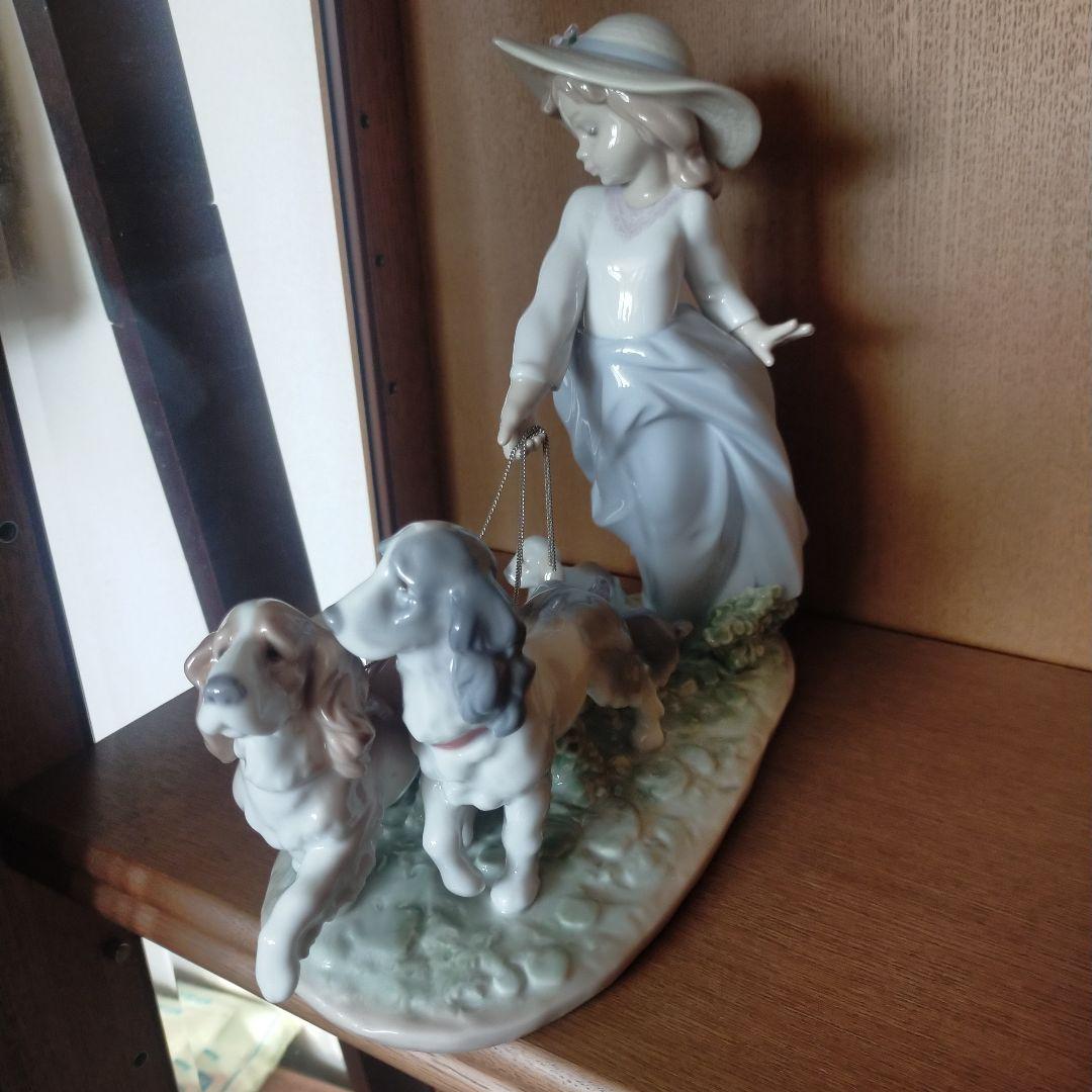 LLADRO　リヤドロ　仔犬達の行進　少女と犬の陶器置物