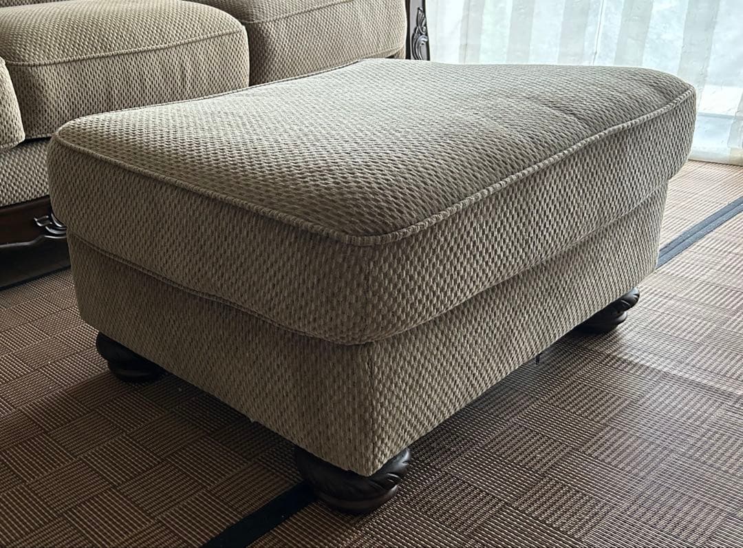 【りえ】アシュレイファニチャー オットマン