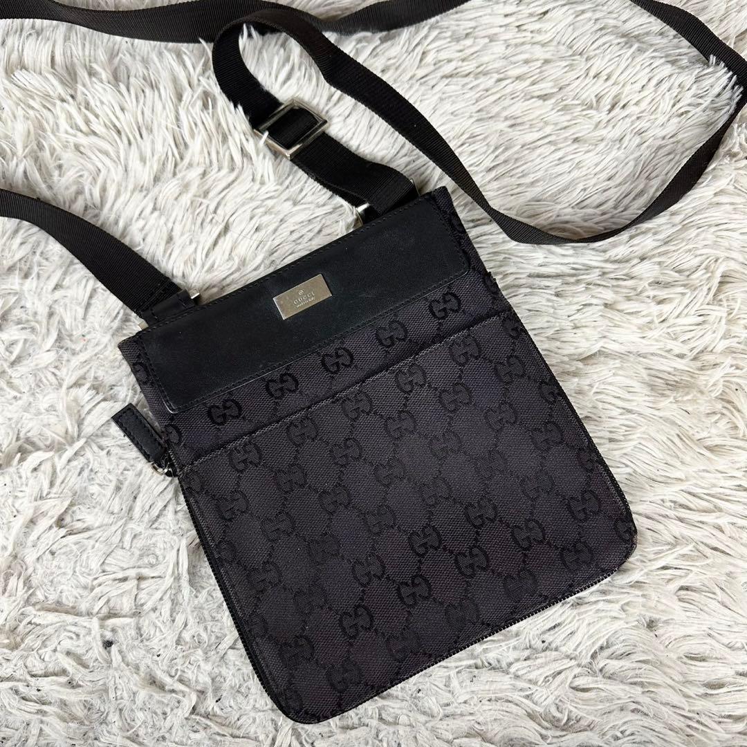 美品 グッチ キャンバス GG ショルダーバッグ 斜め掛け ファスナー ブラック