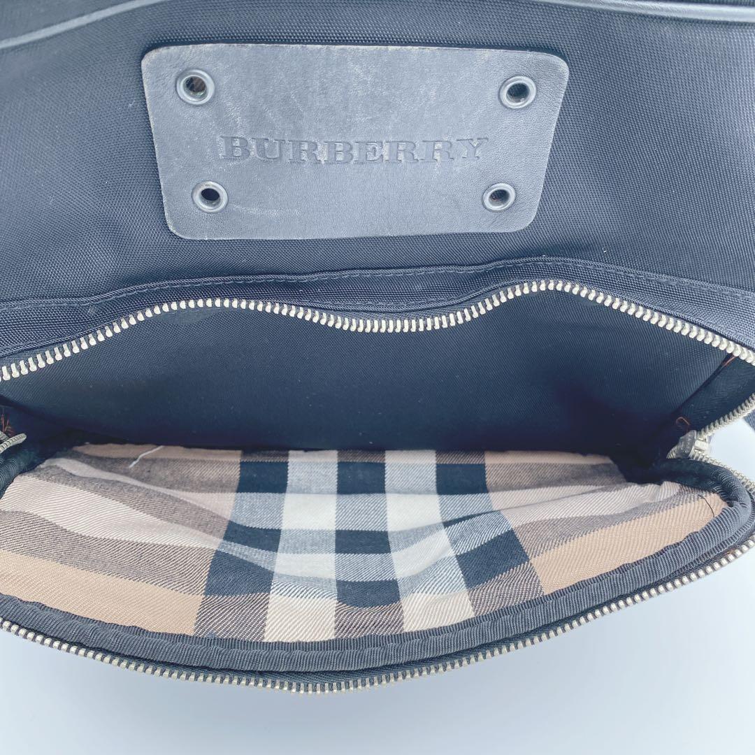 希少 バーバリーロンドン ショルダーバッグ ロゴ刻印 ノバチェック 黒 男女兼用