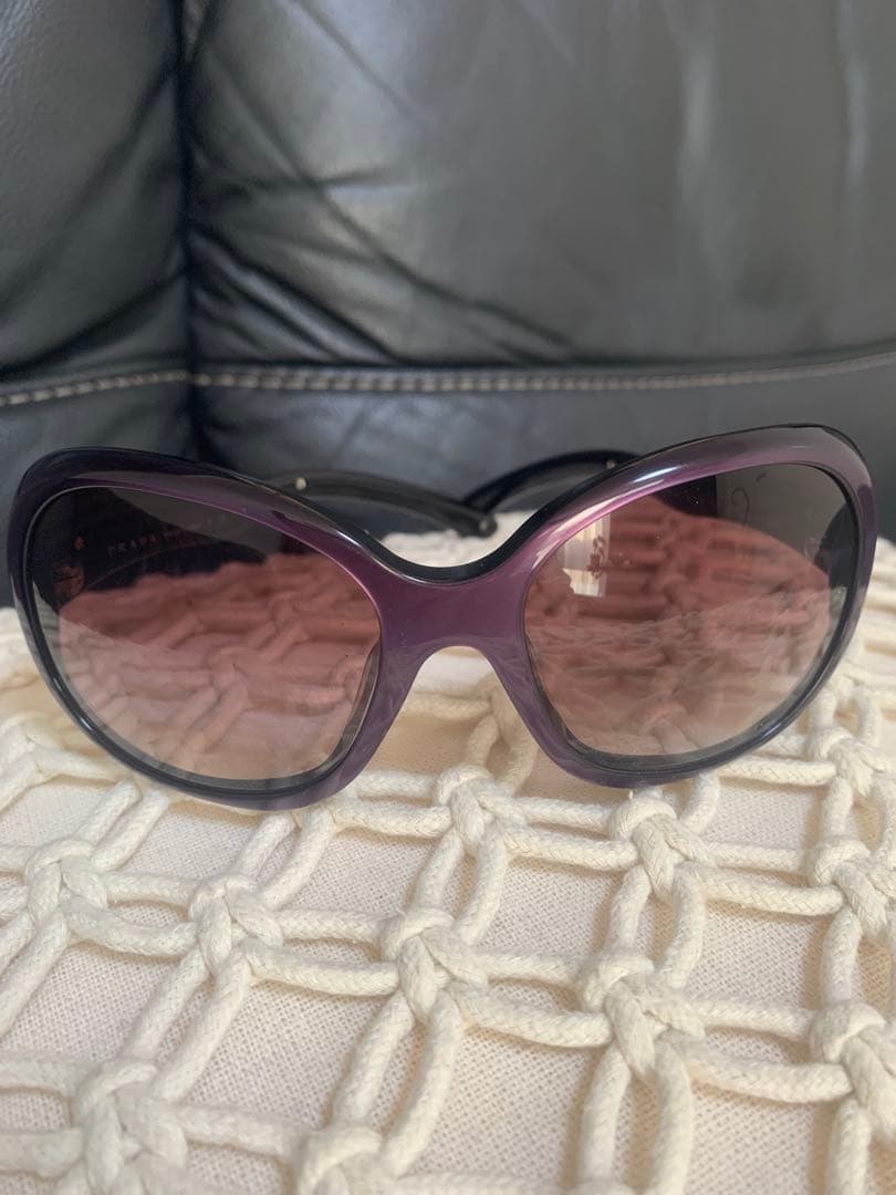 めるっぽ PRADA サングラス