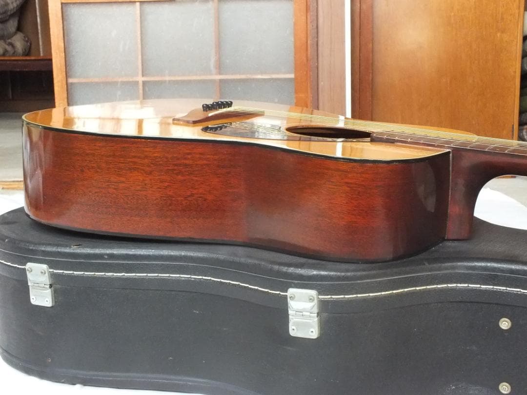 YAMAHA（ヤマハ）FG-180 赤ラベル