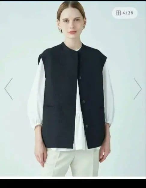 新品タグ付き)TOMORROWLANDベスト　ジレ