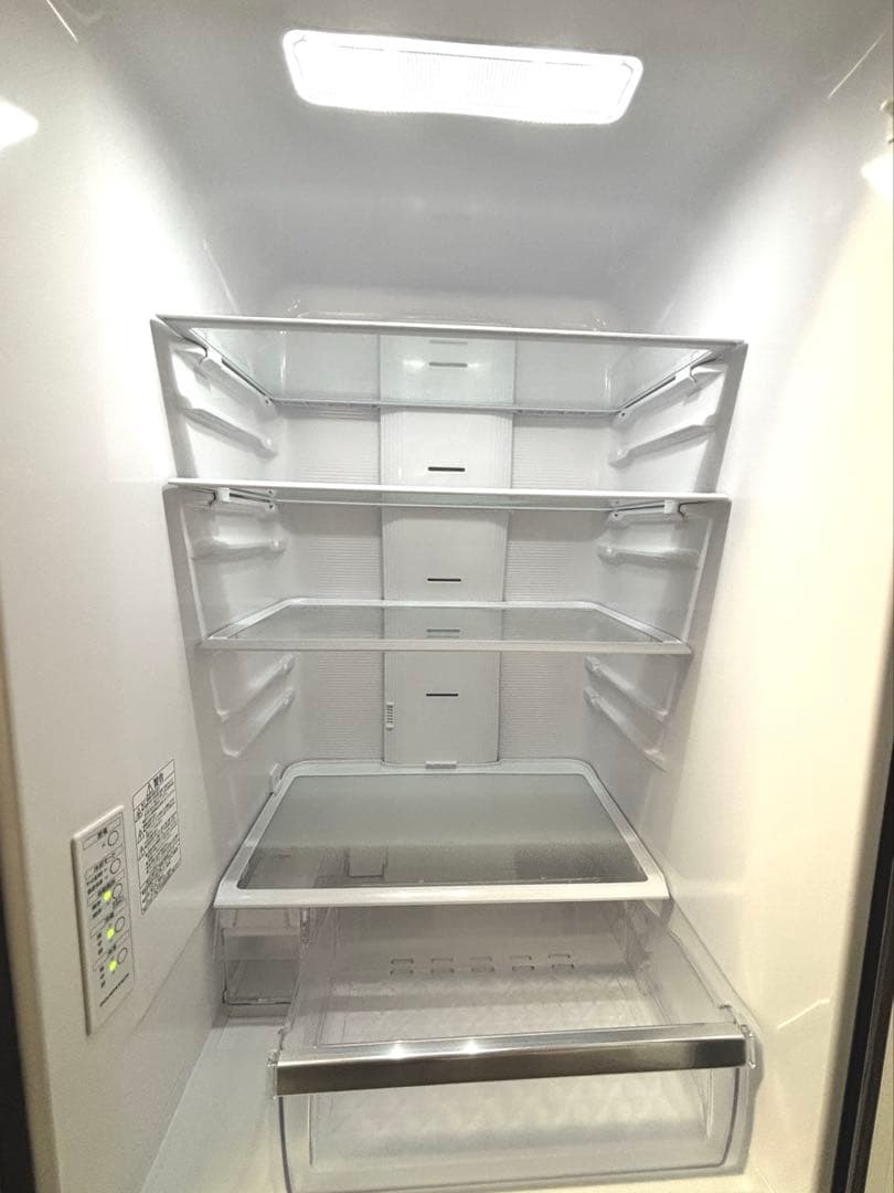 【最新モデル】日立 自動製氷うるおいチルド搭載ブリリアントブラック3ドア冷蔵庫