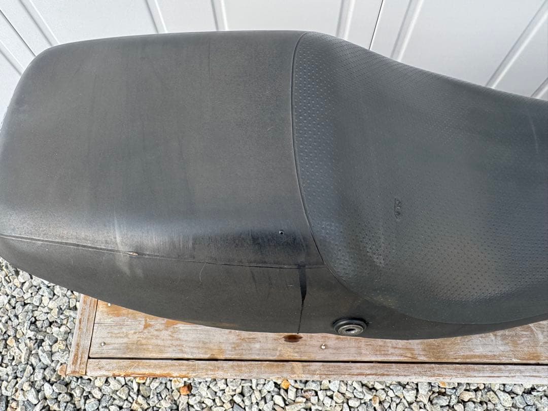 FTR223 ビッグタンク タンク容量 10L 加工済純正シート付き