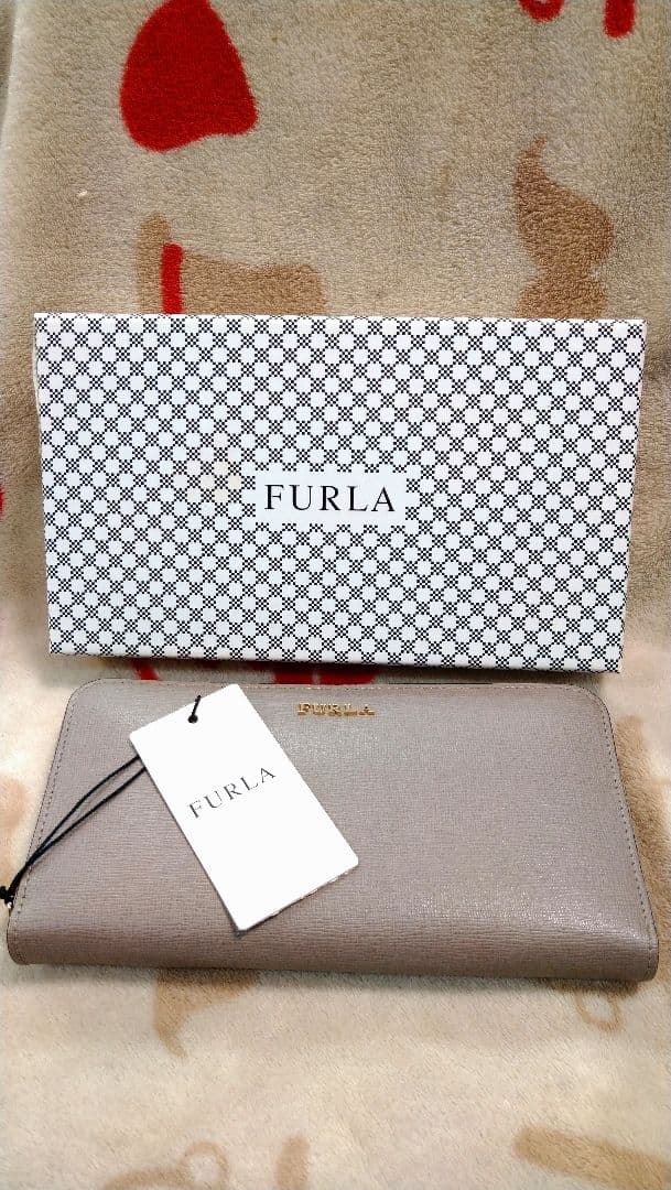 1015✡　新品　素敵♡　FURLA フルラ　長財布 グレー 箱付き