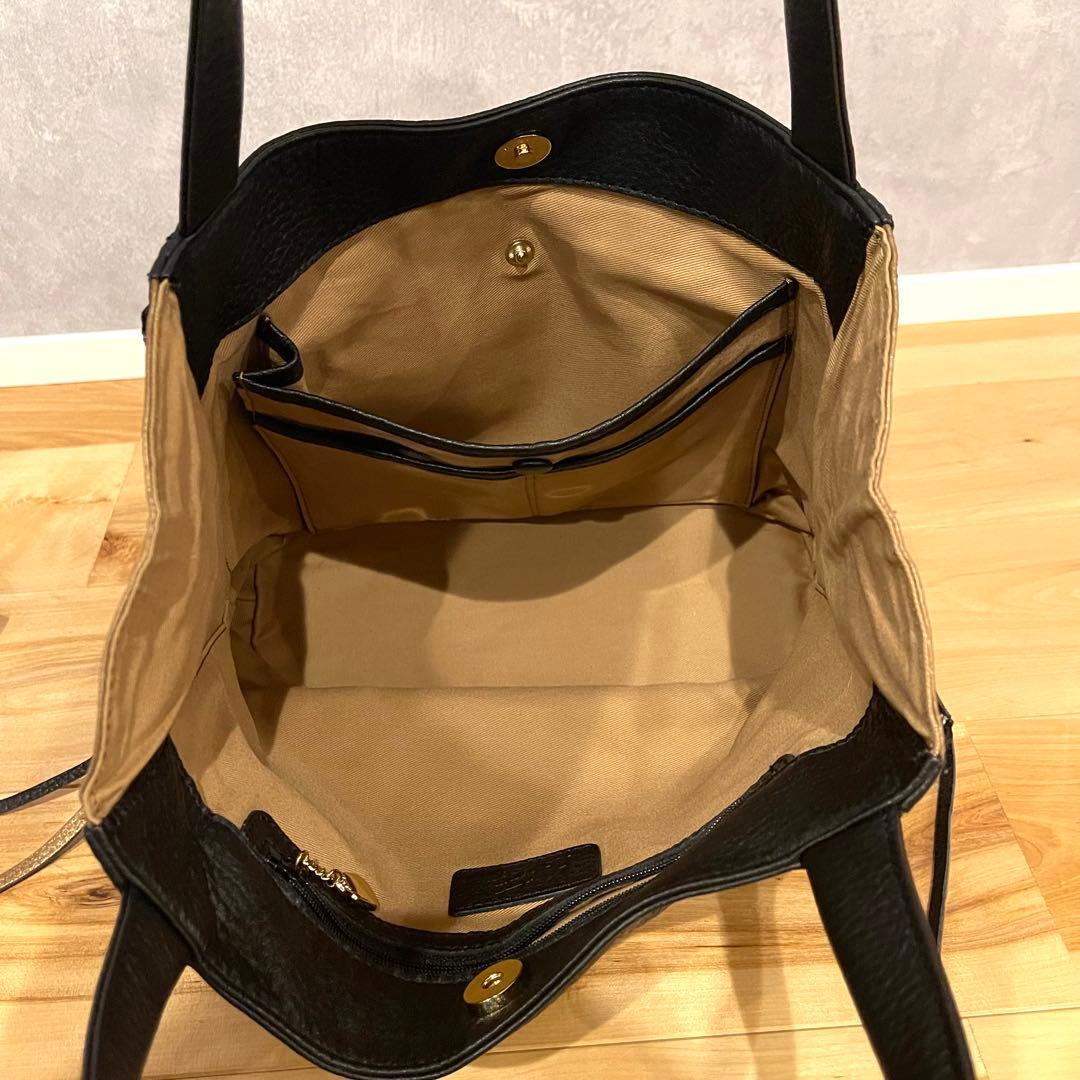 キタムラ KITAMURA 本革レザー 黒　ブラック ハンドバッグ 未使用級