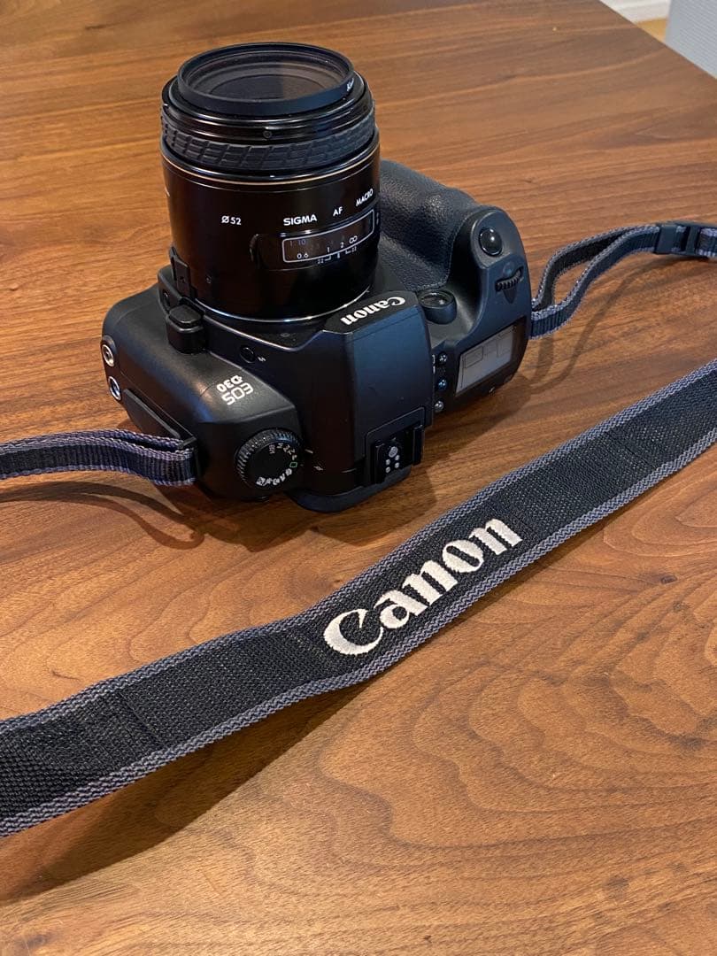 Canon EOS 30D デジタル一眼　シグマ　50ミリ　1:2.8 マクロ