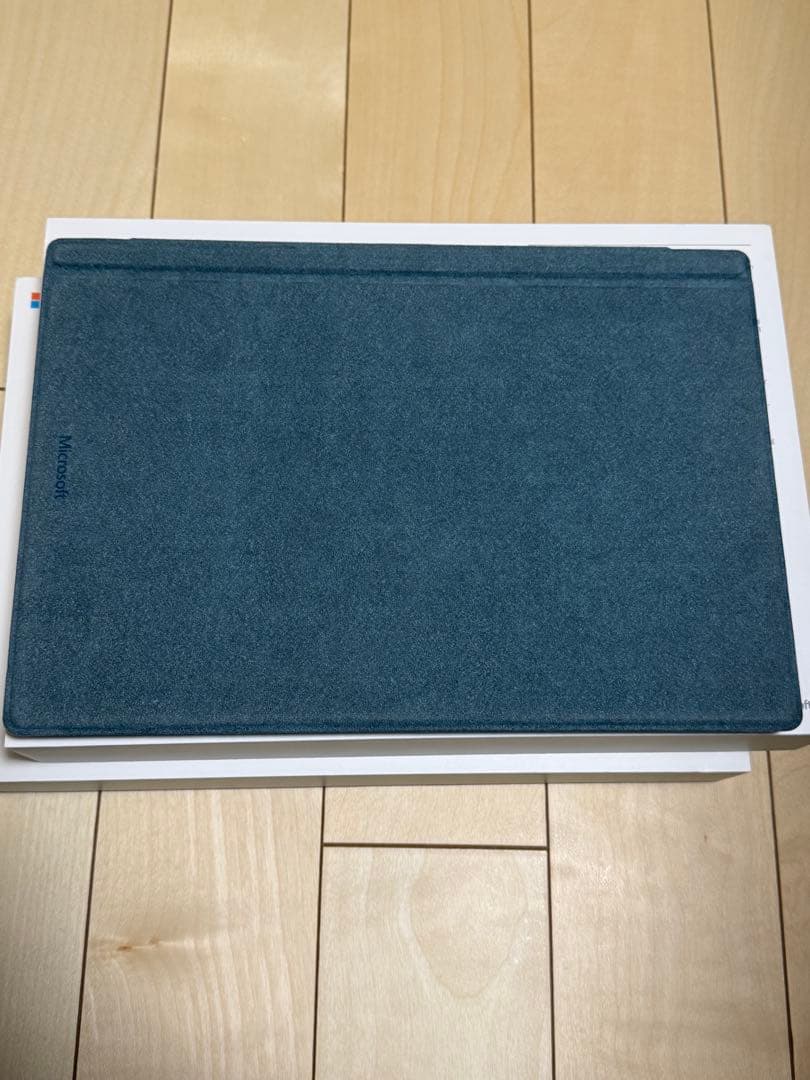 Microsoft Surface Pro 5本体 + キーボード