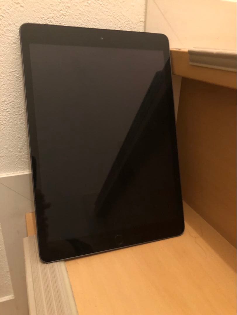 iPad 第八世代 32GB SIMフリー