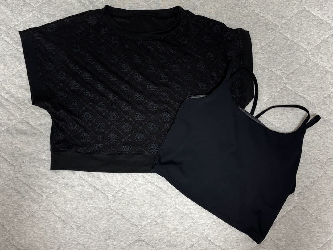 【SUKALA】ブラトップ付きフラワーレーストップス　サイズM ブラック　未使用