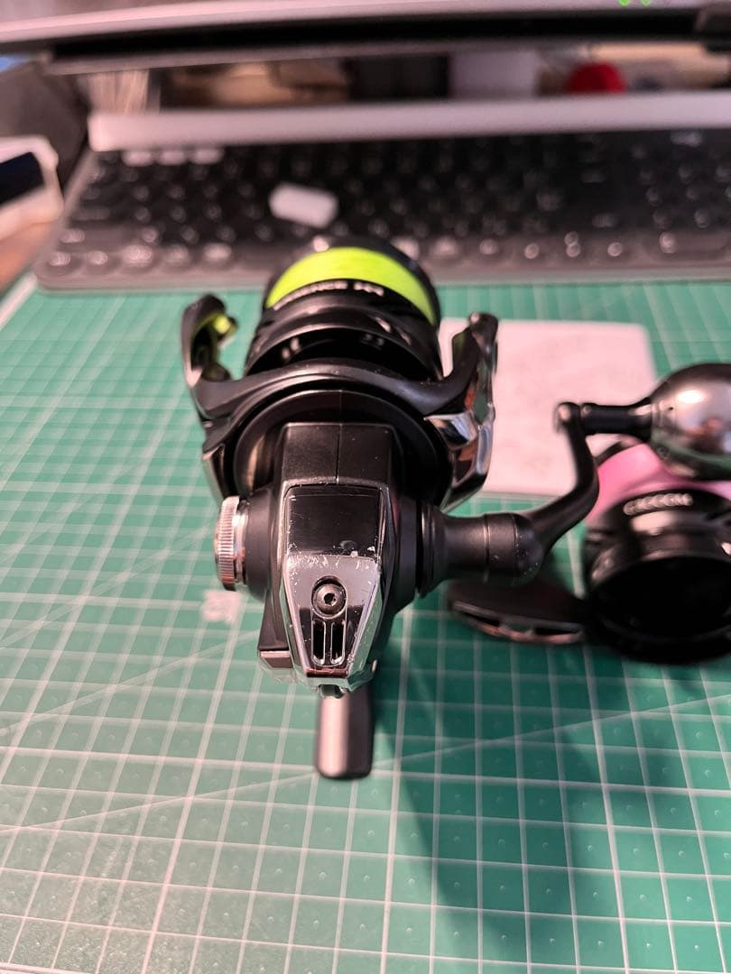 EXSENCE XR スピニングリール２３エクスセンスＸＲ　C3000ＭＨＧ