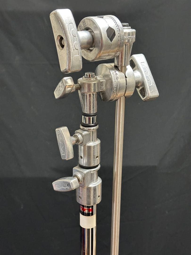 Matthews(マシューズ) センチュリースタンド 40インチ シルバー