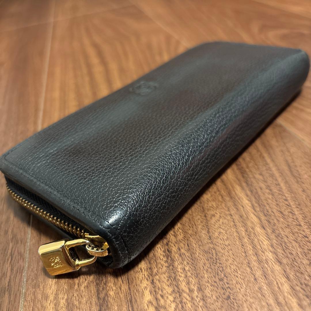 aya　美品　LOEWE ブラック レザー 長財布
