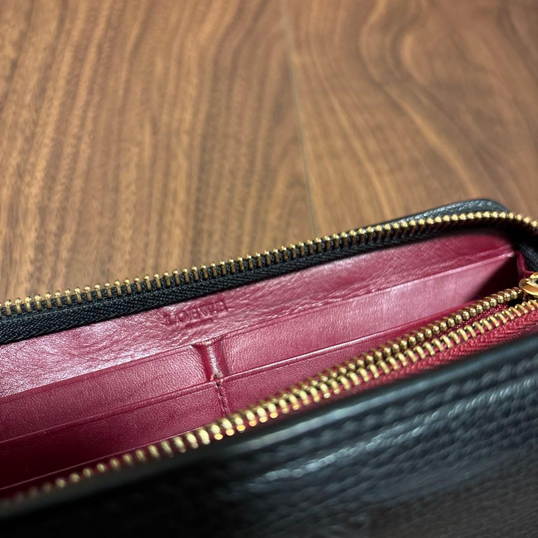 aya　美品　LOEWE ブラック レザー 長財布