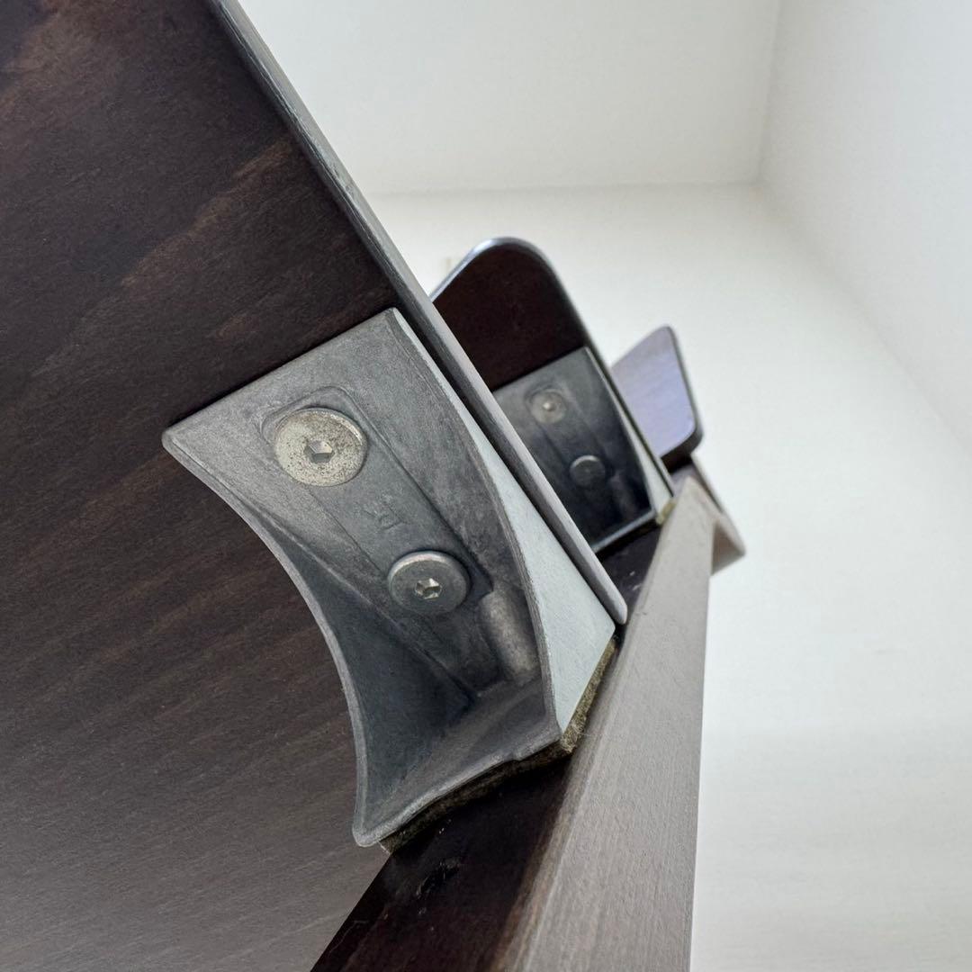 Leander リエンダー ハイチェア 北欧 ウォールナット 木製 ベビーチェア