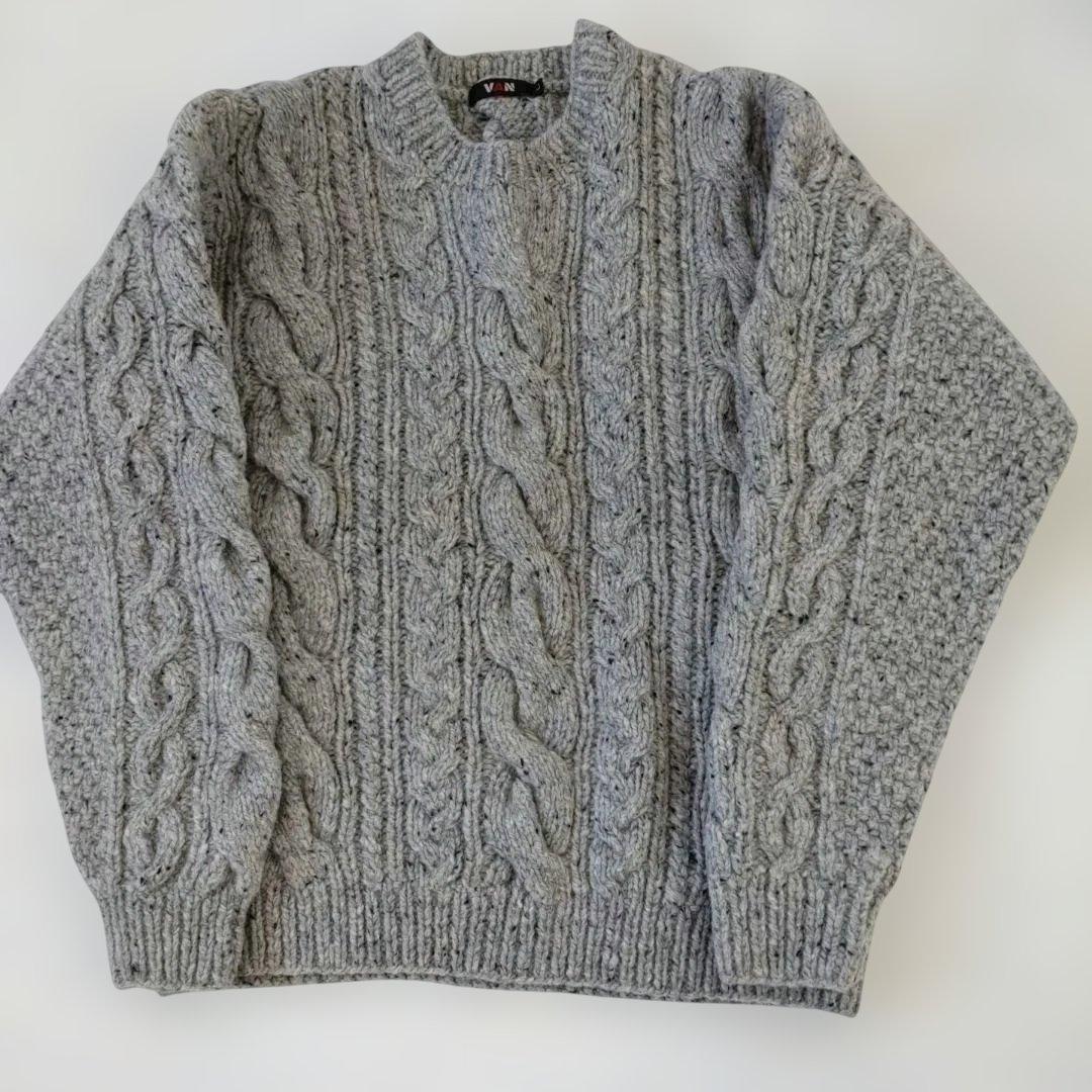 VAN グレー ケーブルニットセーター Lサイズ