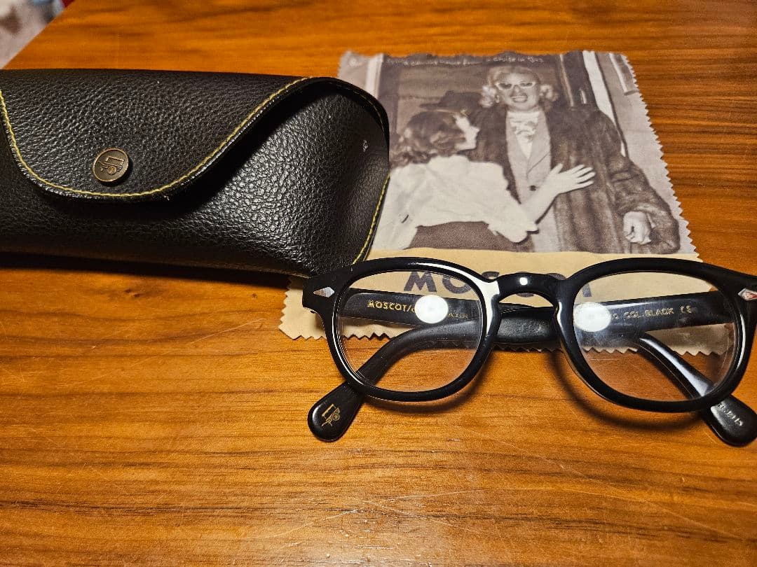 MOSCOT ORIGINALS ブラックサングラス ケース付き