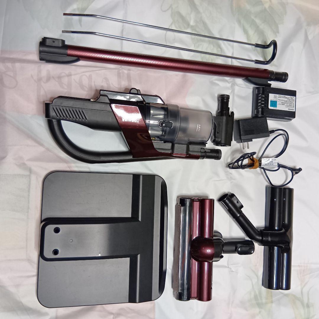 東芝コードレス掃除機VC-CLX51　2022年製　取説無し、付属品欠品有り