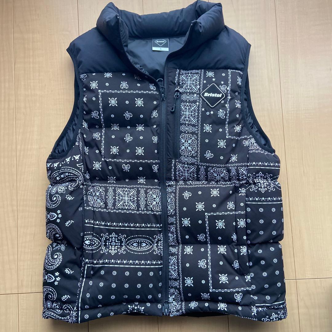 F.CR.B ダウンベスト