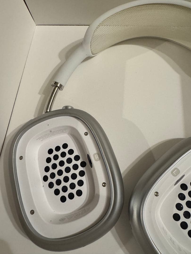 AirPods Max シルバー