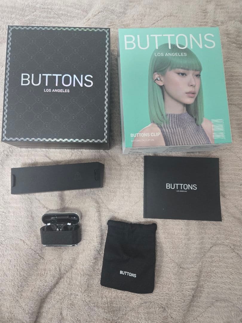 モダニティ BUTTONS CLIP シルバーブラック