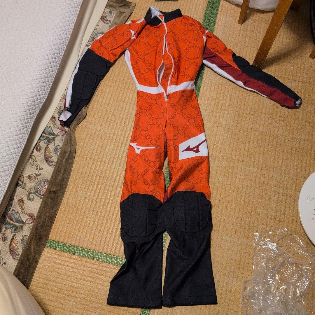未使用品　FIS対応 レーシングワンピース　Lサイズ　ミズノ