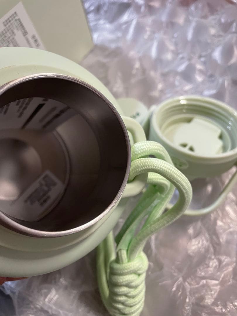 中国スターバックス　オンライン限定ステンレスボトル　ストラップ付き　スプリング