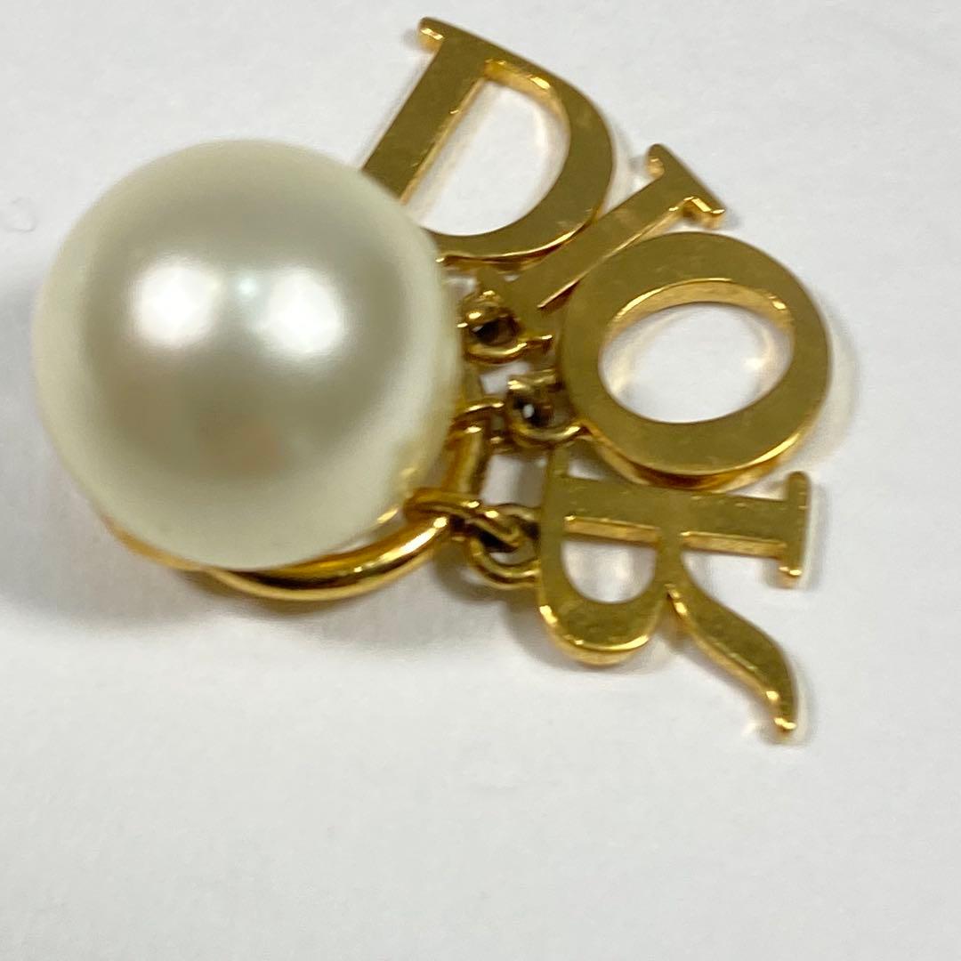 【人気商品】Dior トライバルピアス キャッチ ロゴ チャーム