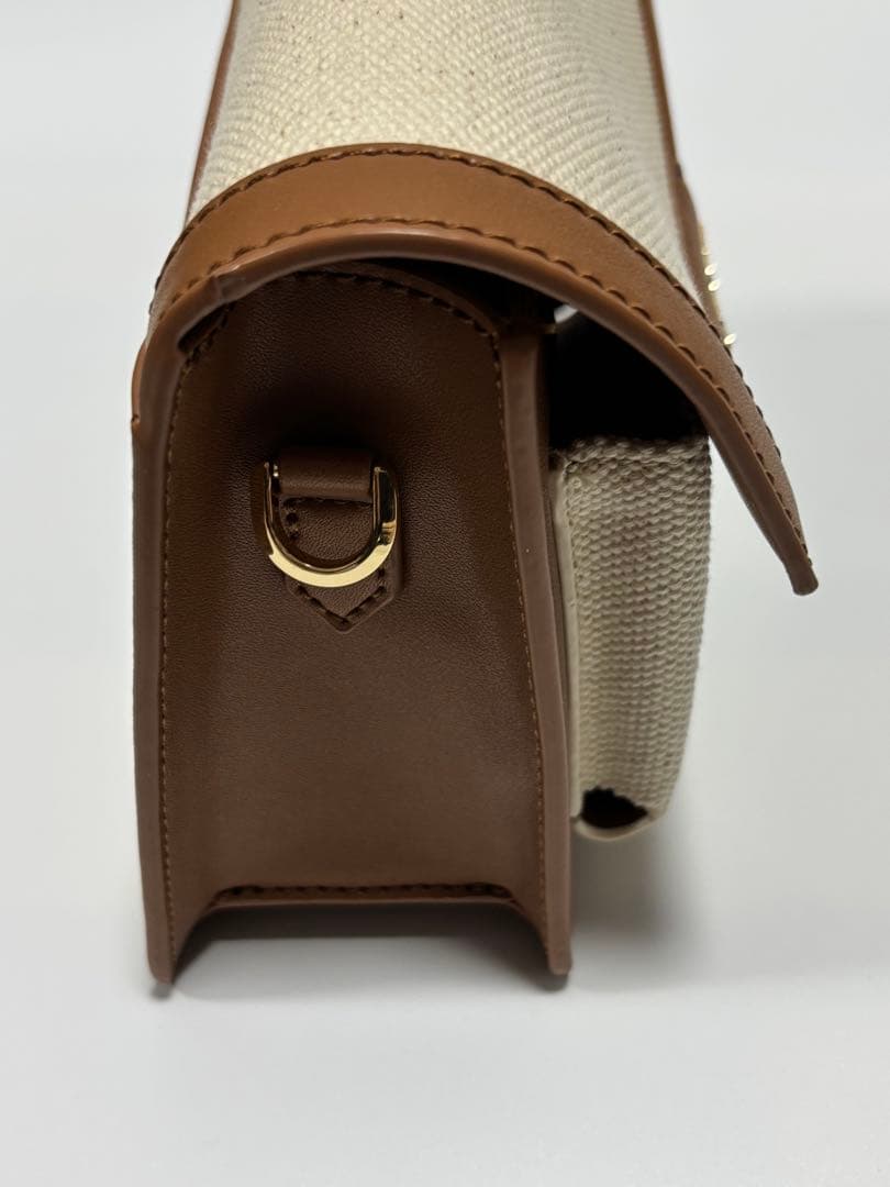 CHARLES & KEITH ショルダーバッグ