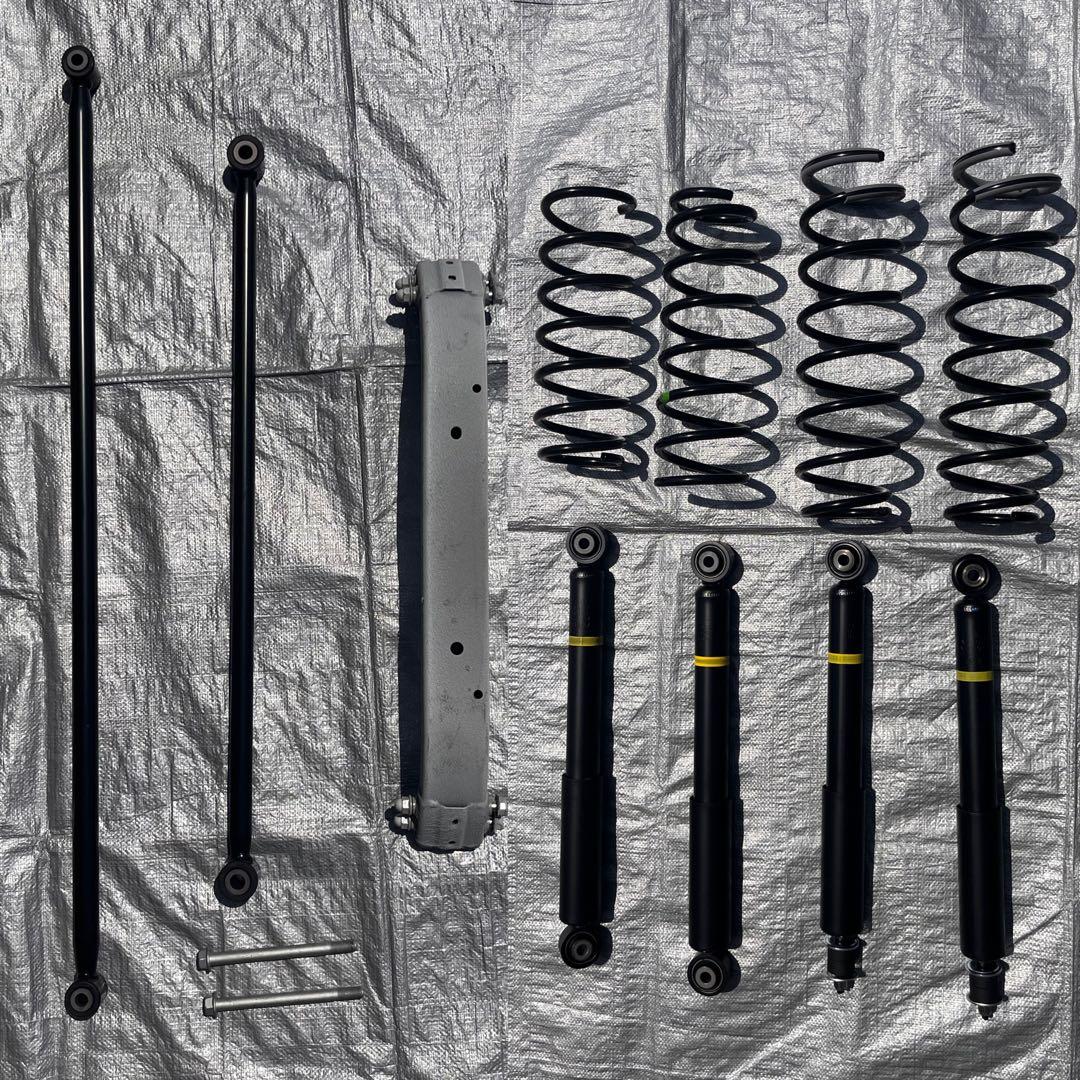 【新車外し】純正サスペンションキット　ジムニー