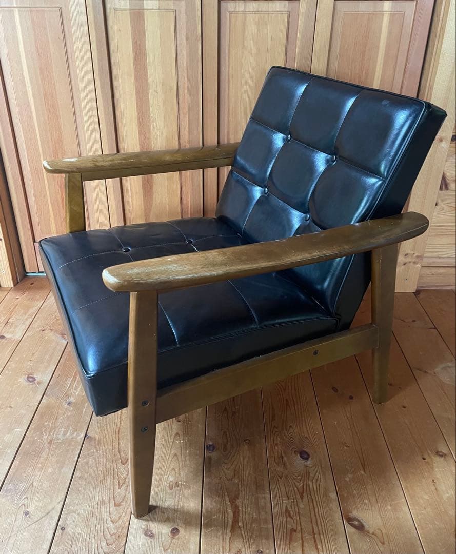 カリモク60 Kチェア 座面破れあり