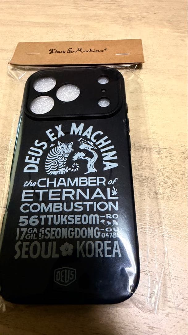 【限定】Deus Ex Machina iPhone17PRO用ケース