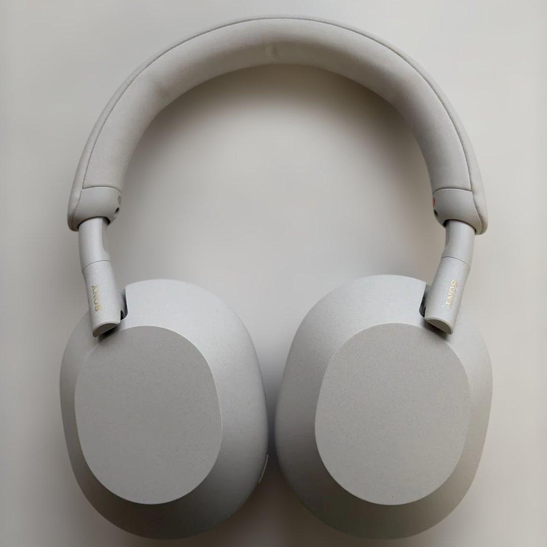 SONY WH-1000XM5　ワイヤレスヘッドホン プラチナシルバー