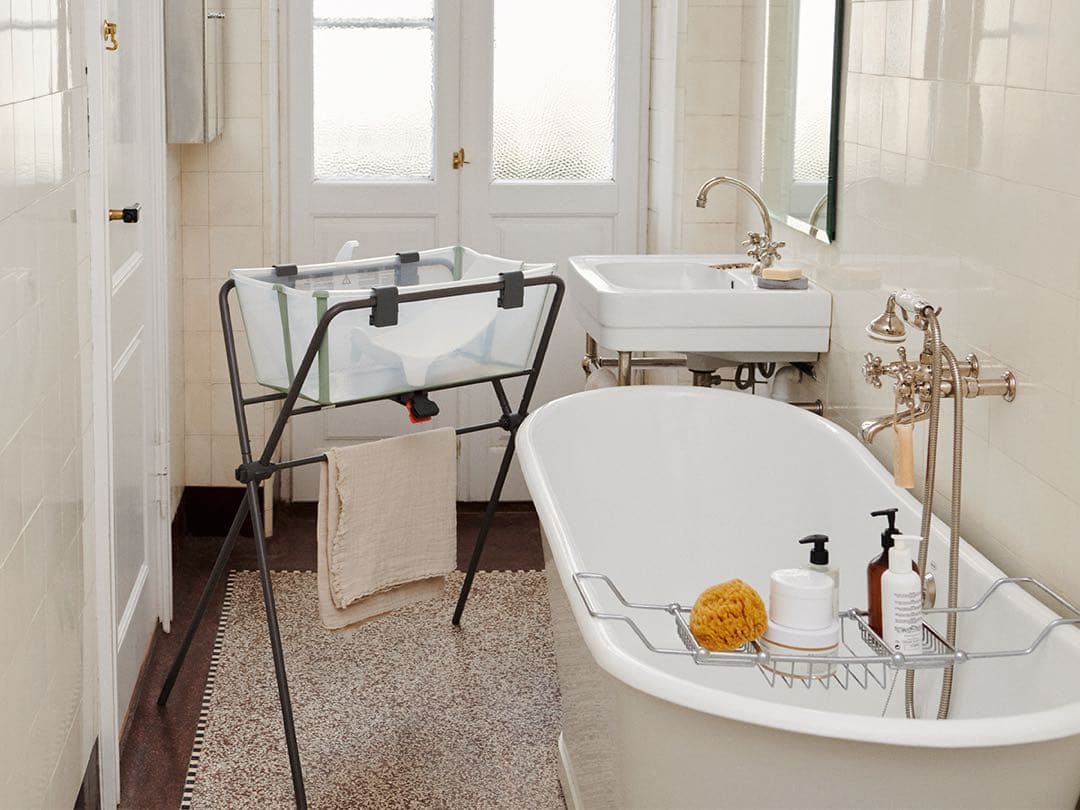 ストッケ　バスタブ本体+ニューボーンサポート+ スタンドのセット