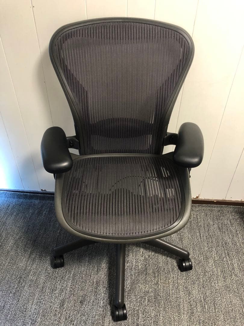ハーマンミラー　アーロンチェア
