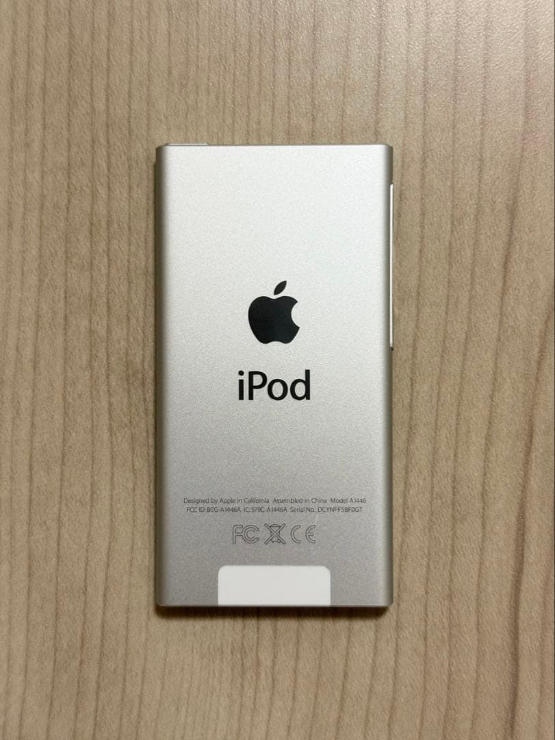 Apple iPod nano 第7世代 シルバー 16GB 本体