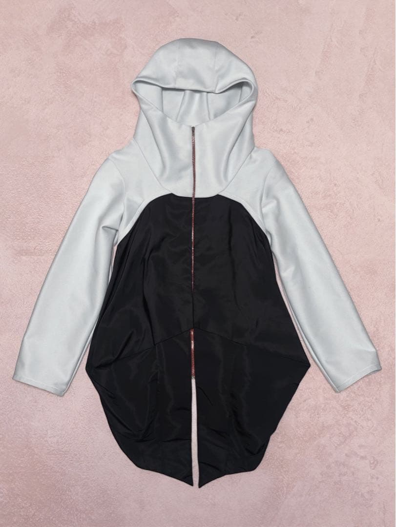 chlomaクロマ NFコンプレクスパーカー アイスグレー × ブラック