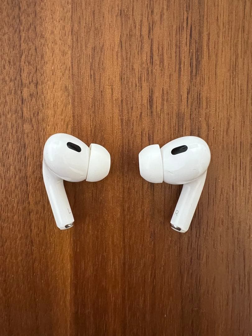 AirPods Pro2 ホワイト 本体とケース付き