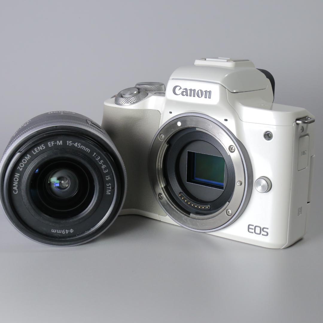 ☆良品☆☆完全動作　キヤノン EOS kiss M ホワイト　＃230